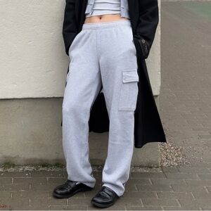 Aritzia TNA grey mega cozy fleece cargo sweatpants